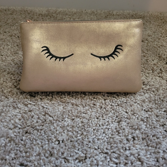Makeup Bag - Picture 1 of 2